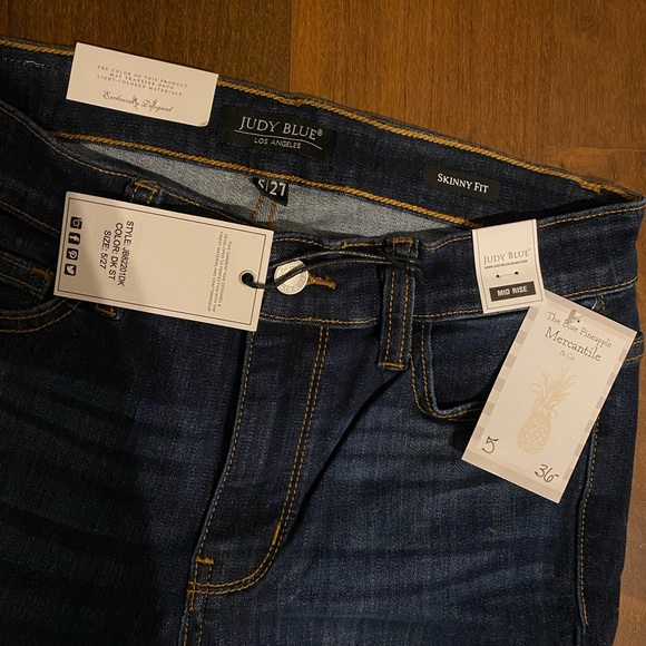 ❣️NWT JUDY BLUE SKINNY❣️ - Picture 3 of 3